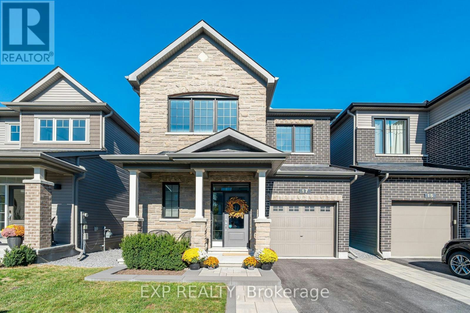17 Allan Moore Place, Ottawa, ON, K2S 2A9