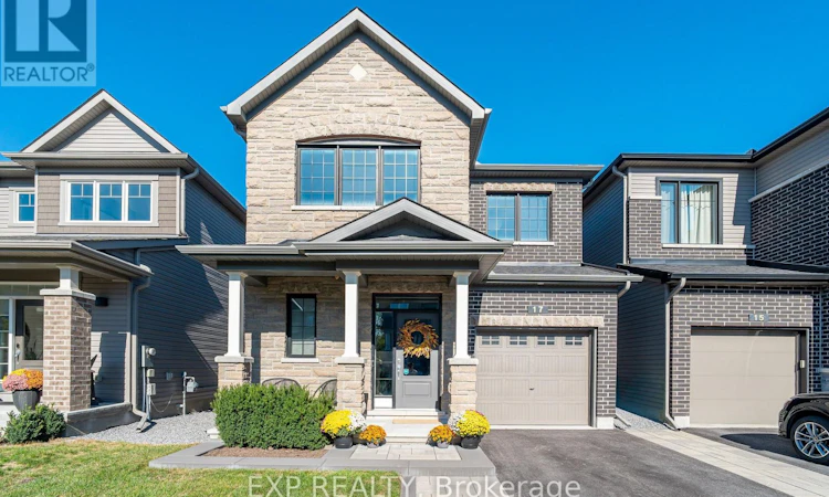 17 Allan Moore Place