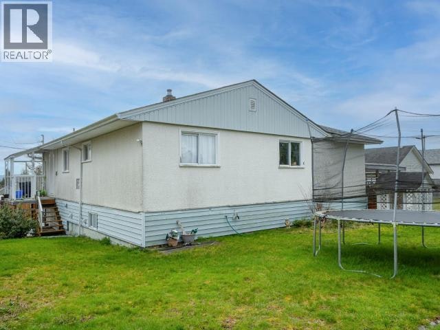 6957 Crofton Street, Powell River, BC, V8A 1W8 - 8