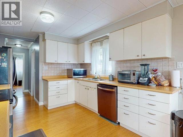 6957 Crofton Street, Powell River, BC, V8A 1W8 - 6