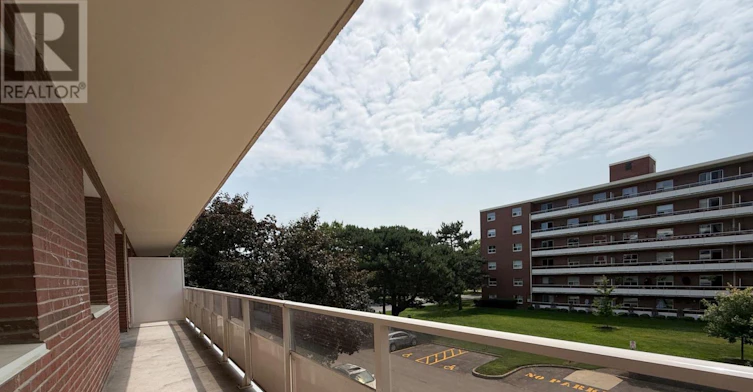 303-49 Leaside Drive, St. Catharines, ON, L2M 4G4 - 14