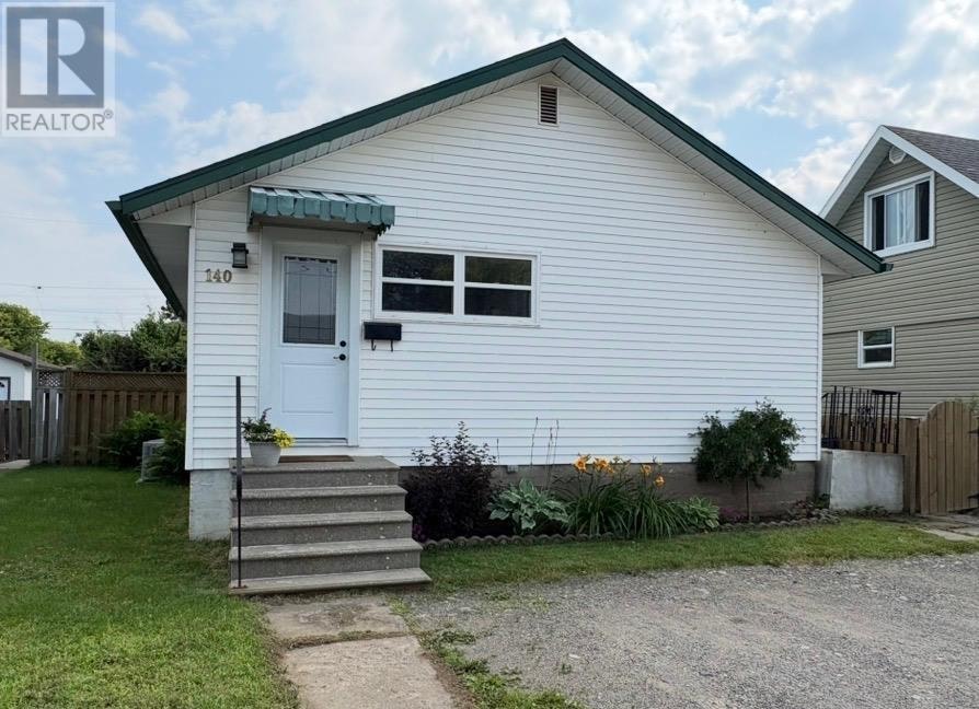 140 Christina Street E, Thunder Bay, ON, P7E 4N5