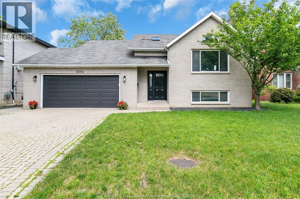 2854 Mangin Crescent, Windsor, ON, N9E 4K7