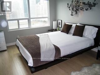 1005-30 Grand Trunk Crescent, Toronto, ON, M5J 3A4 - 17