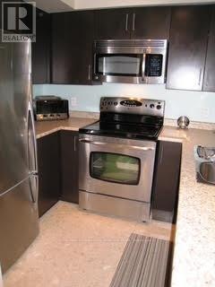 1005-30 Grand Trunk Crescent, Toronto, ON, M5J 3A4 - 13