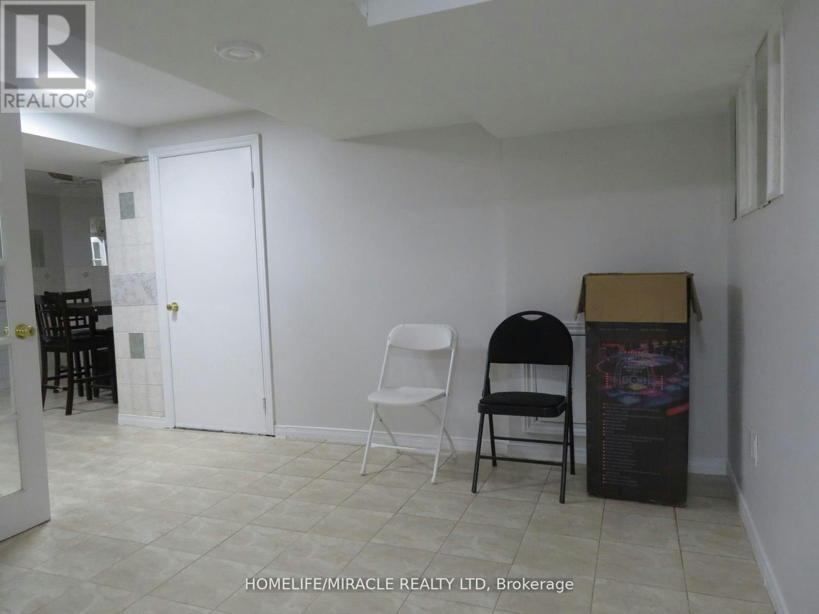 10 Pine Bough Manor, Richmond Hill, ON, L4S 1A4 - 9