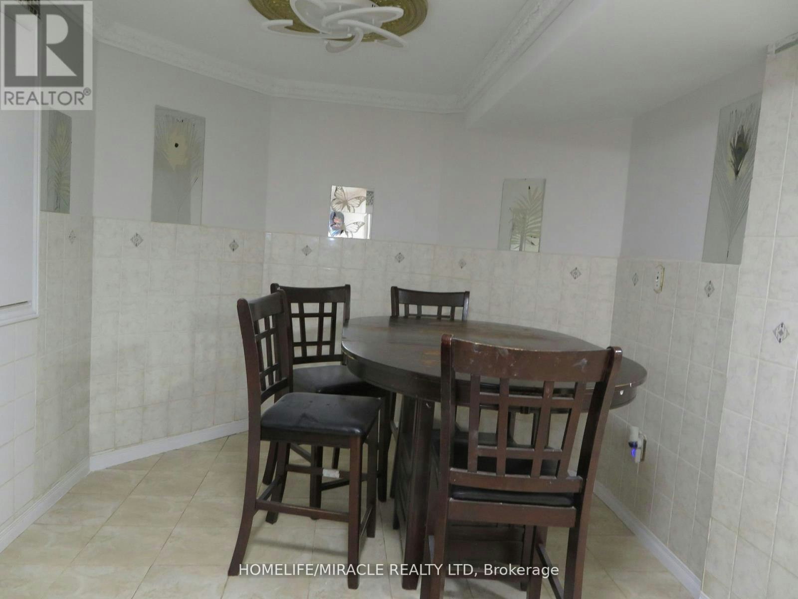 10 Pine Bough Manor, Richmond Hill, ON, L4S 1A4 - 8