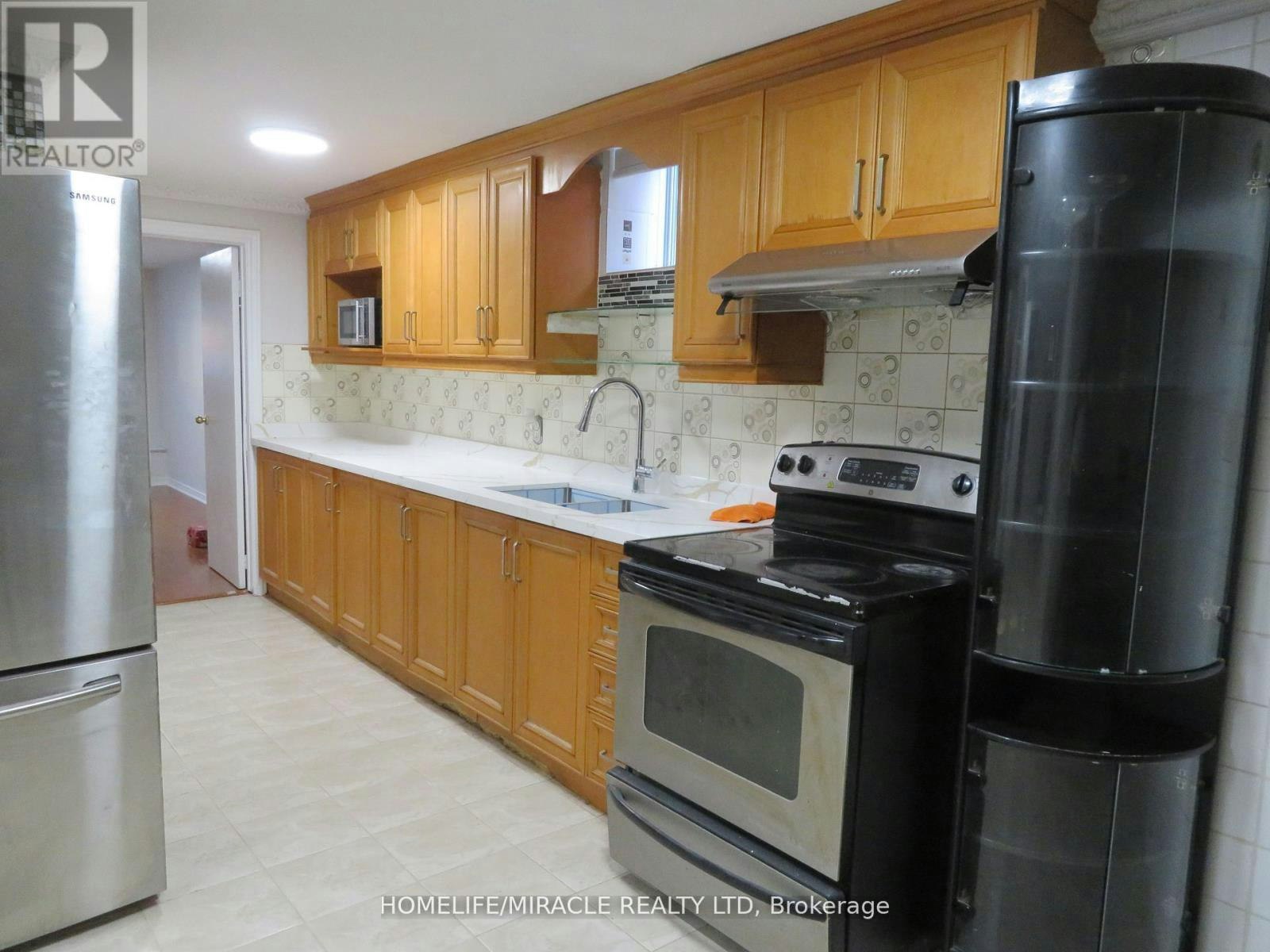 10 Pine Bough Manor, Richmond Hill, ON, L4S 1A4 - 4