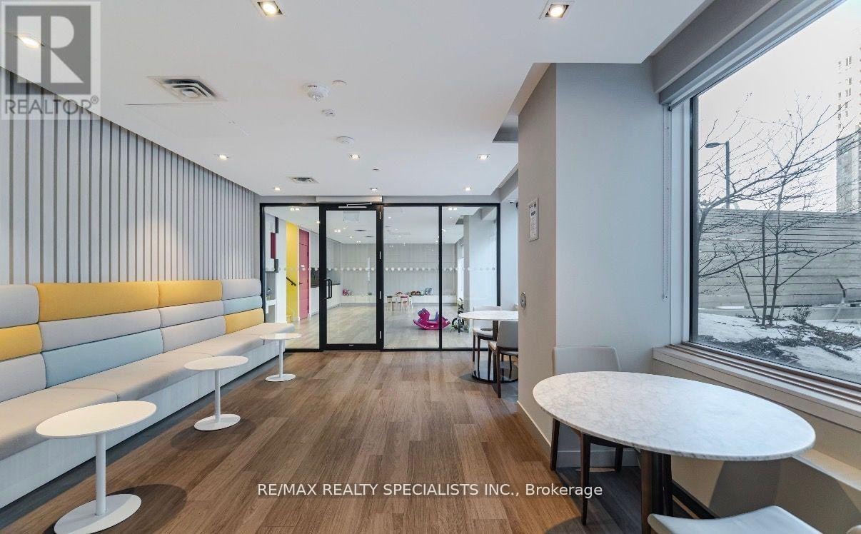1511-4065 Confederation Parkway, Mississauga, ON, L5B 0L4 - 17