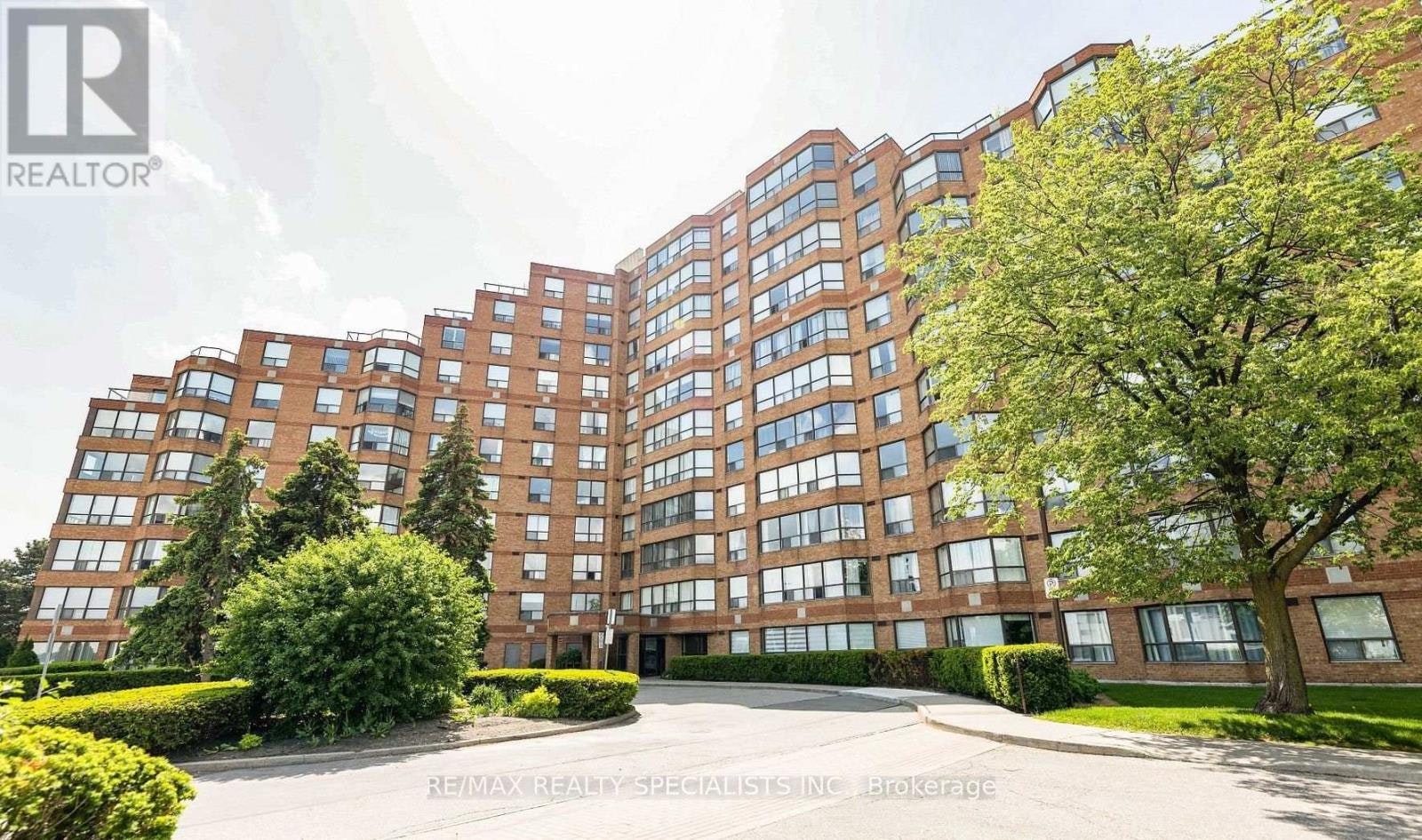 319-6 Humberline Drive, Toronto, ON, M9W 6X8