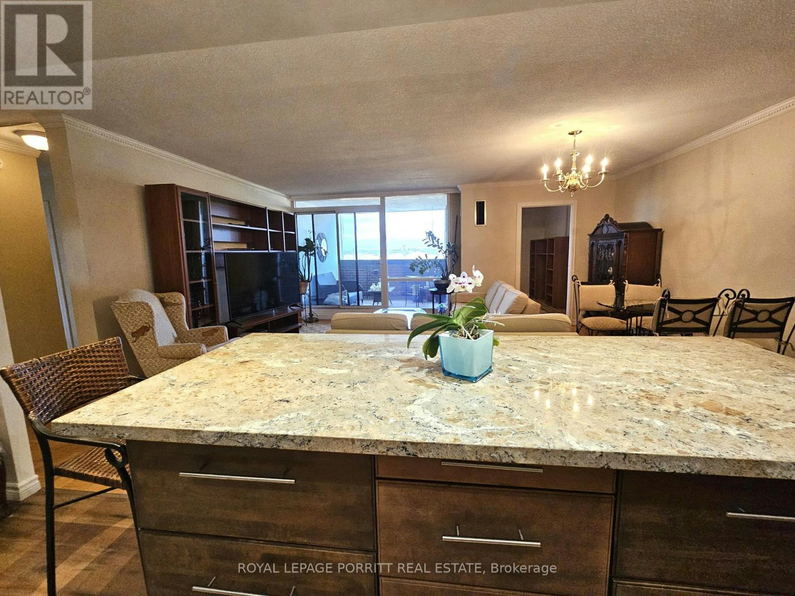 1704-1535 Lakeshore Road E, Mississauga, ON, L5E 3E2 - 6
