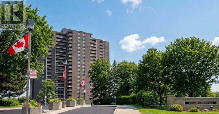 1704-1535 Lakeshore Road E, Mississauga, ON, L5E 3E2