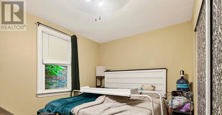 FRONT-66 Queen Street S, Thorold, ON, L2V 3N5 - 9