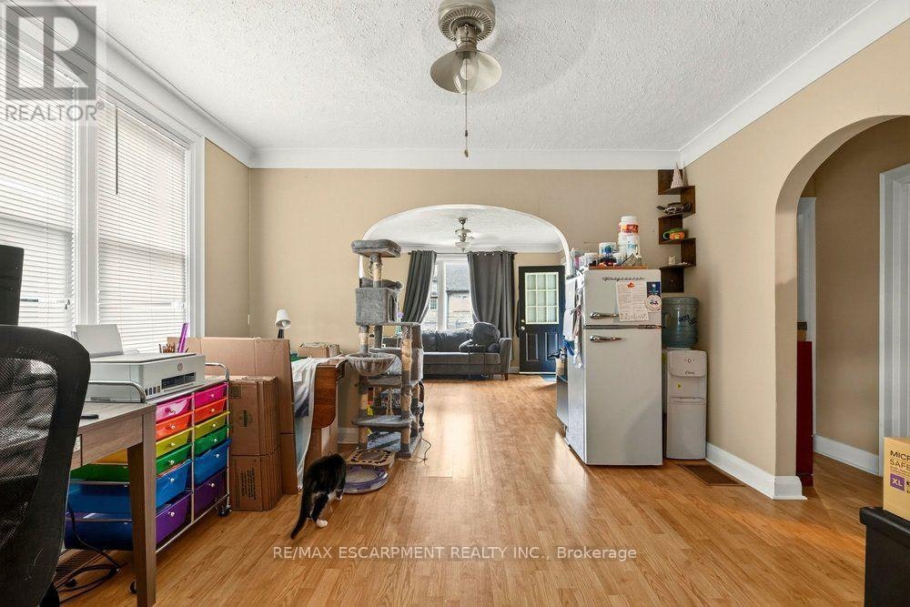 FRONT-66 Queen Street S, Thorold, ON, L2V 3N5 - 4