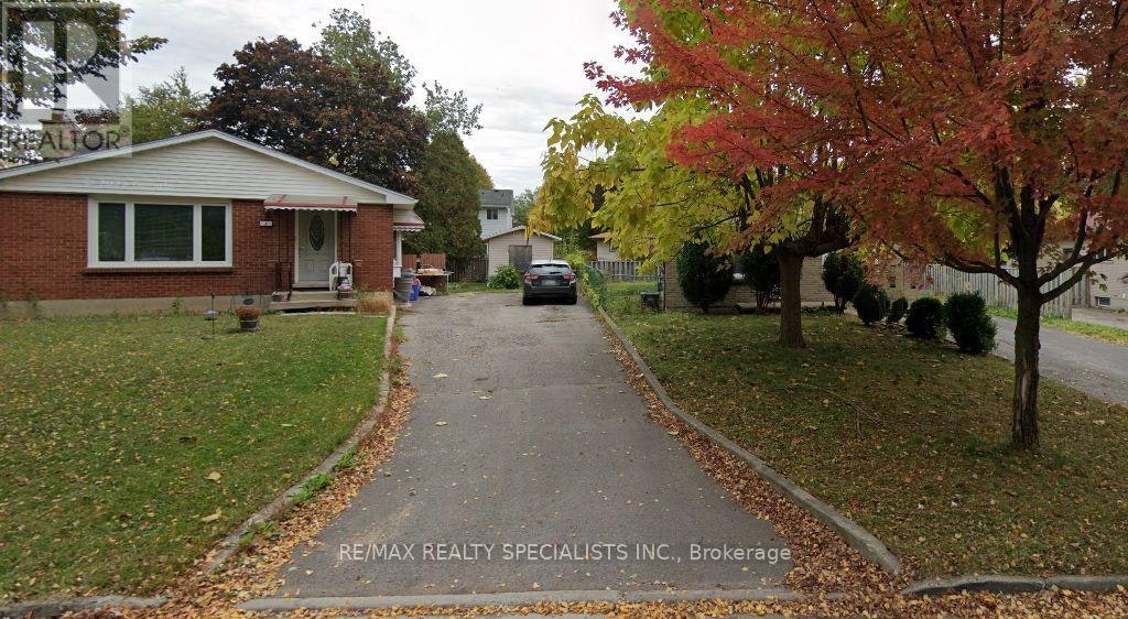 8 Kintail Crescent, London, ON, N6E 1J5