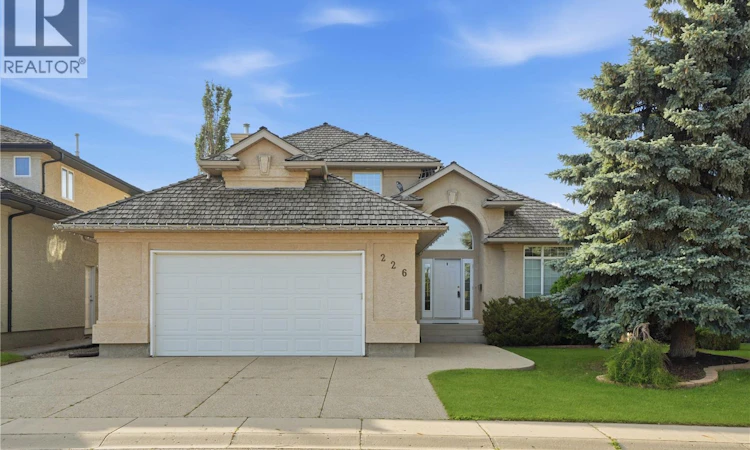 226 Horlick Crescent