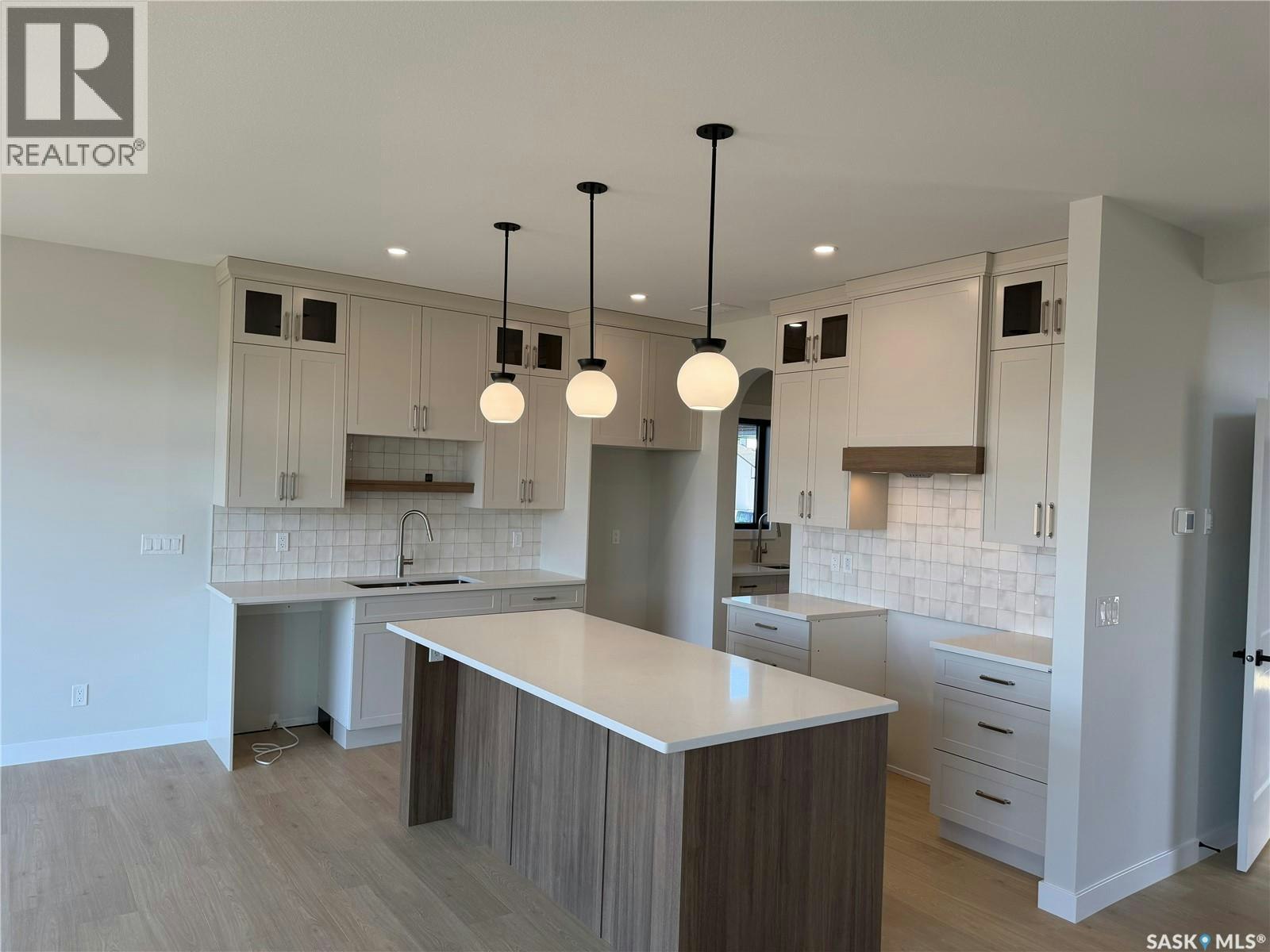 322 Traeger Manor, Saskatoon, SK, S7N 4V6