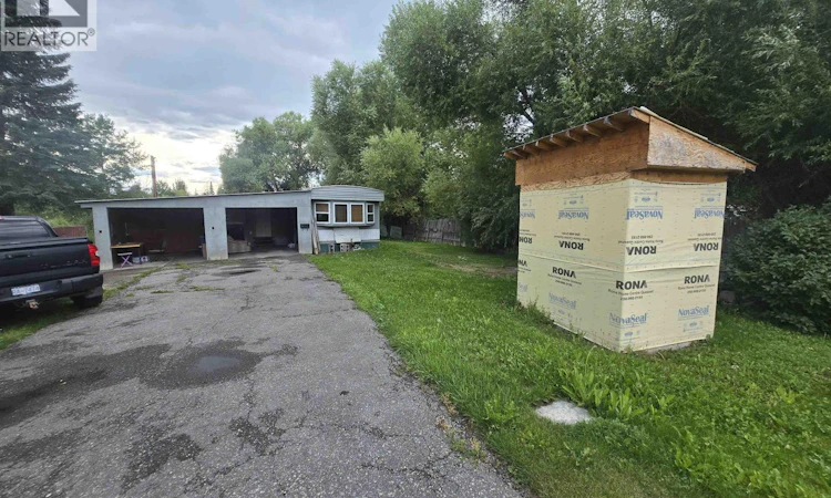 1215 Bass Road