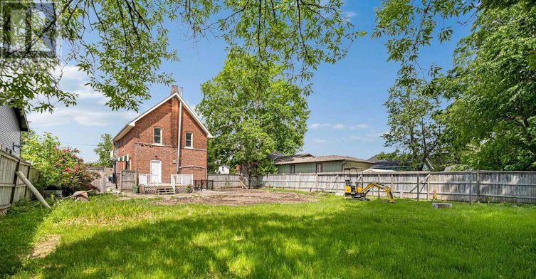 108 Lindsay Street S, Kawartha Lakes, ON, K9V 2M6 - 13