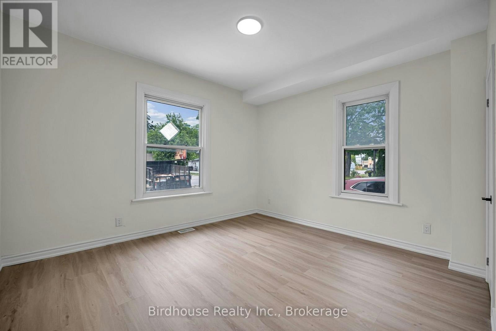 108 Lindsay Street S, Kawartha Lakes, ON, K9V 2M6 - 9