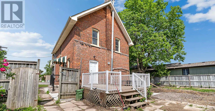 108 Lindsay Street S, Kawartha Lakes, ON, K9V 2M6 - 10