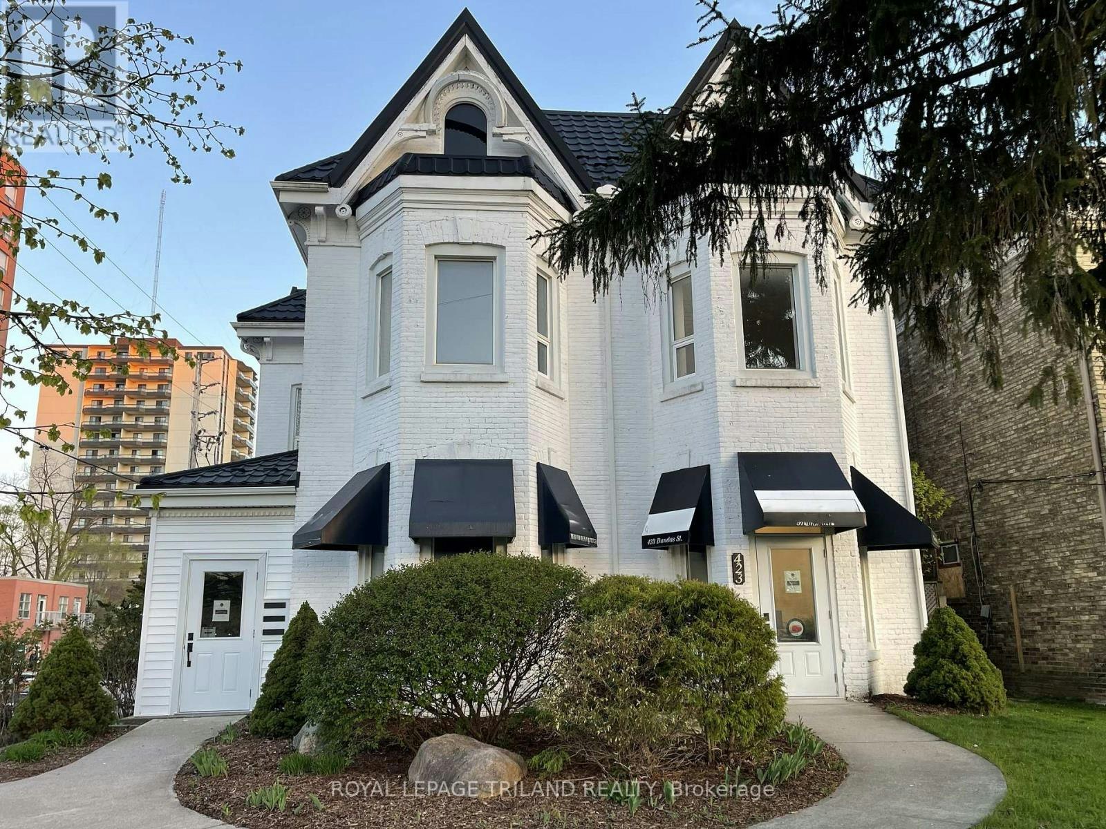 201-425 Dundas Street, London, ON, N6B 1V9 - 4