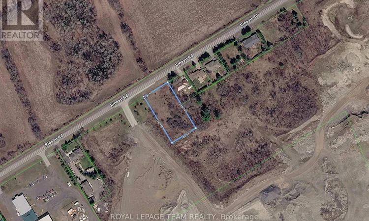 2748 Rideau Road
