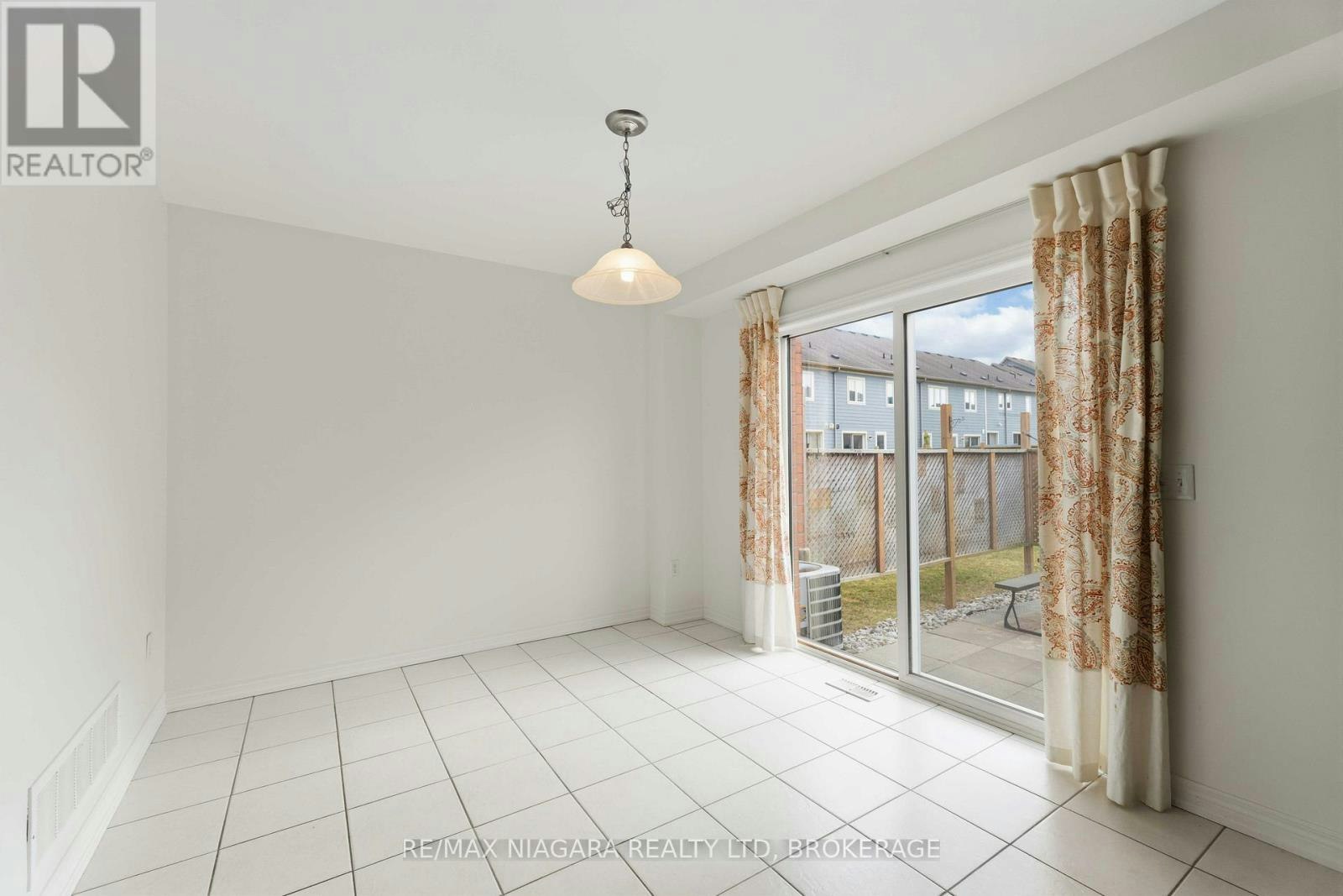 48 Juneberry Road, Thorold, ON, L2V 5G5 - 6