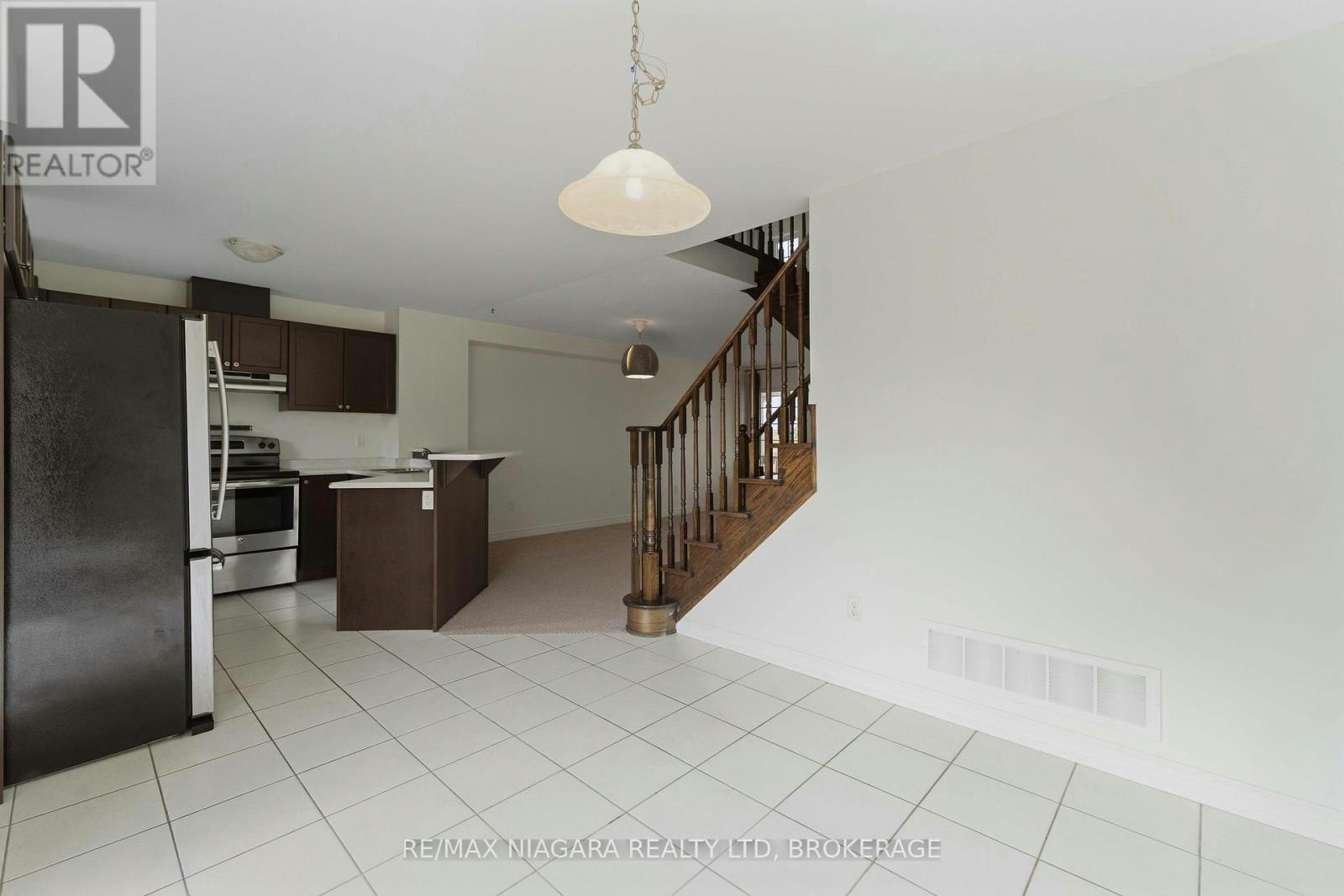 48 Juneberry Road, Thorold, ON, L2V 5G5 - 8