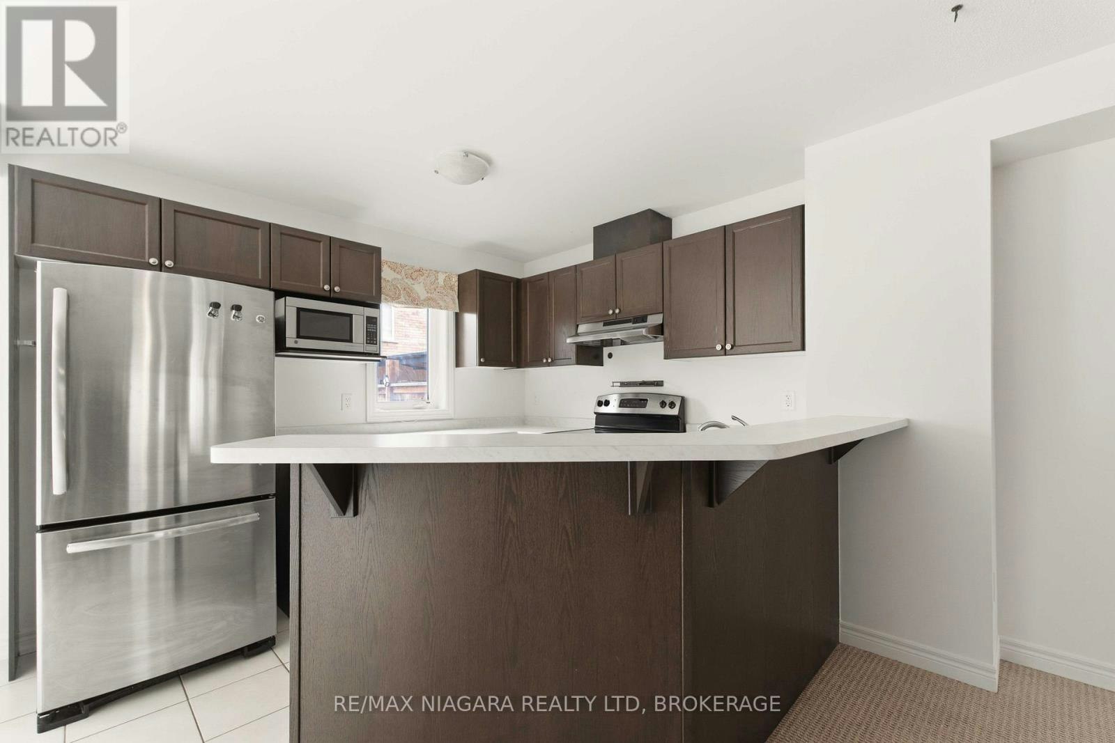 48 Juneberry Road, Thorold, ON, L2V 5G5 - 9