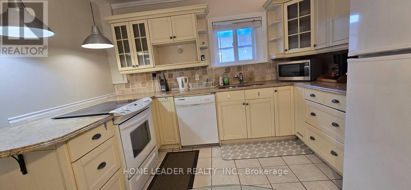 21 Franklin Avenue, Toronto, ON, M2N 1B7 - 5