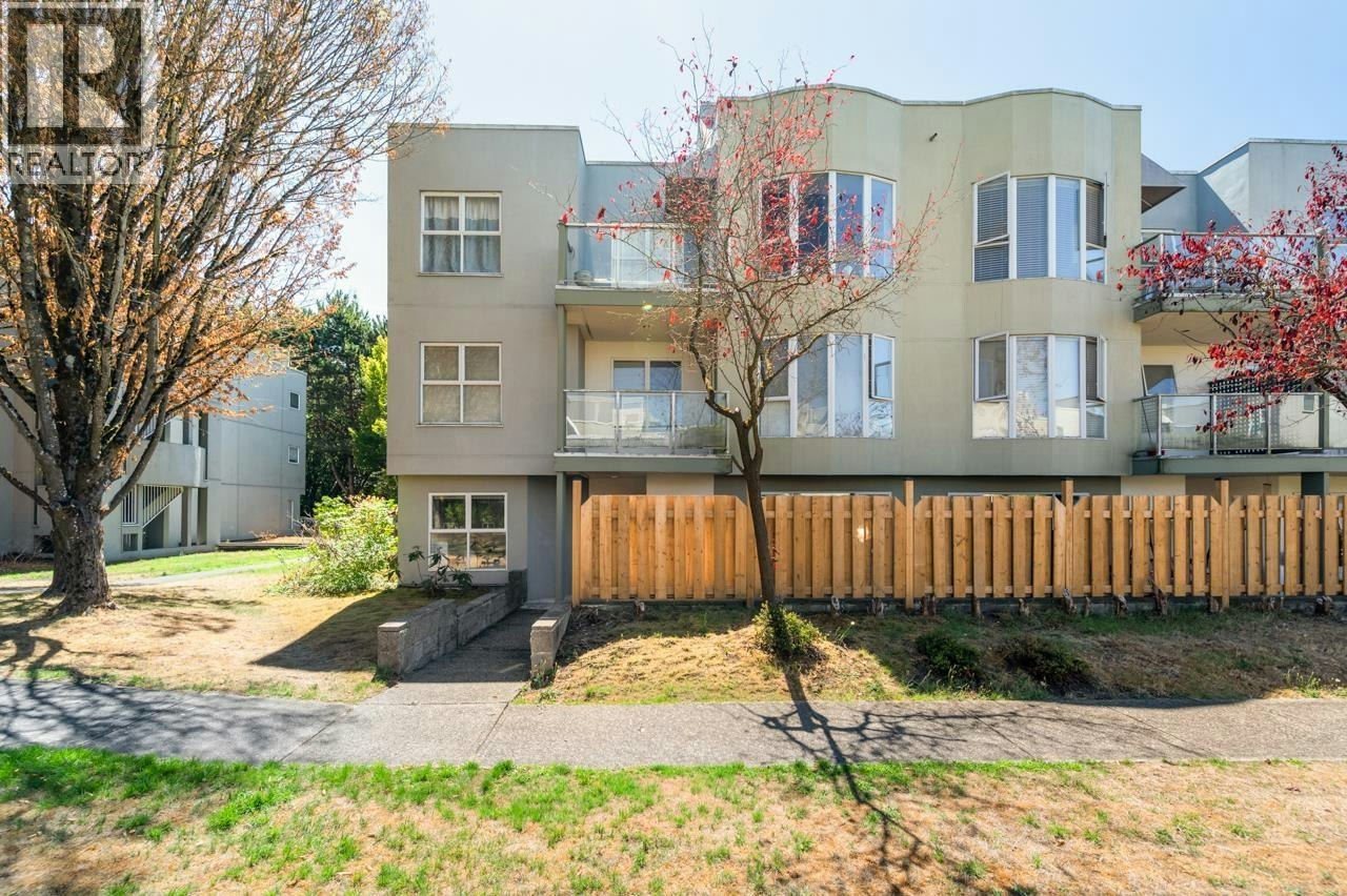 119-7800 St. Albans Road, Richmond, BC, V6Y 3Y5