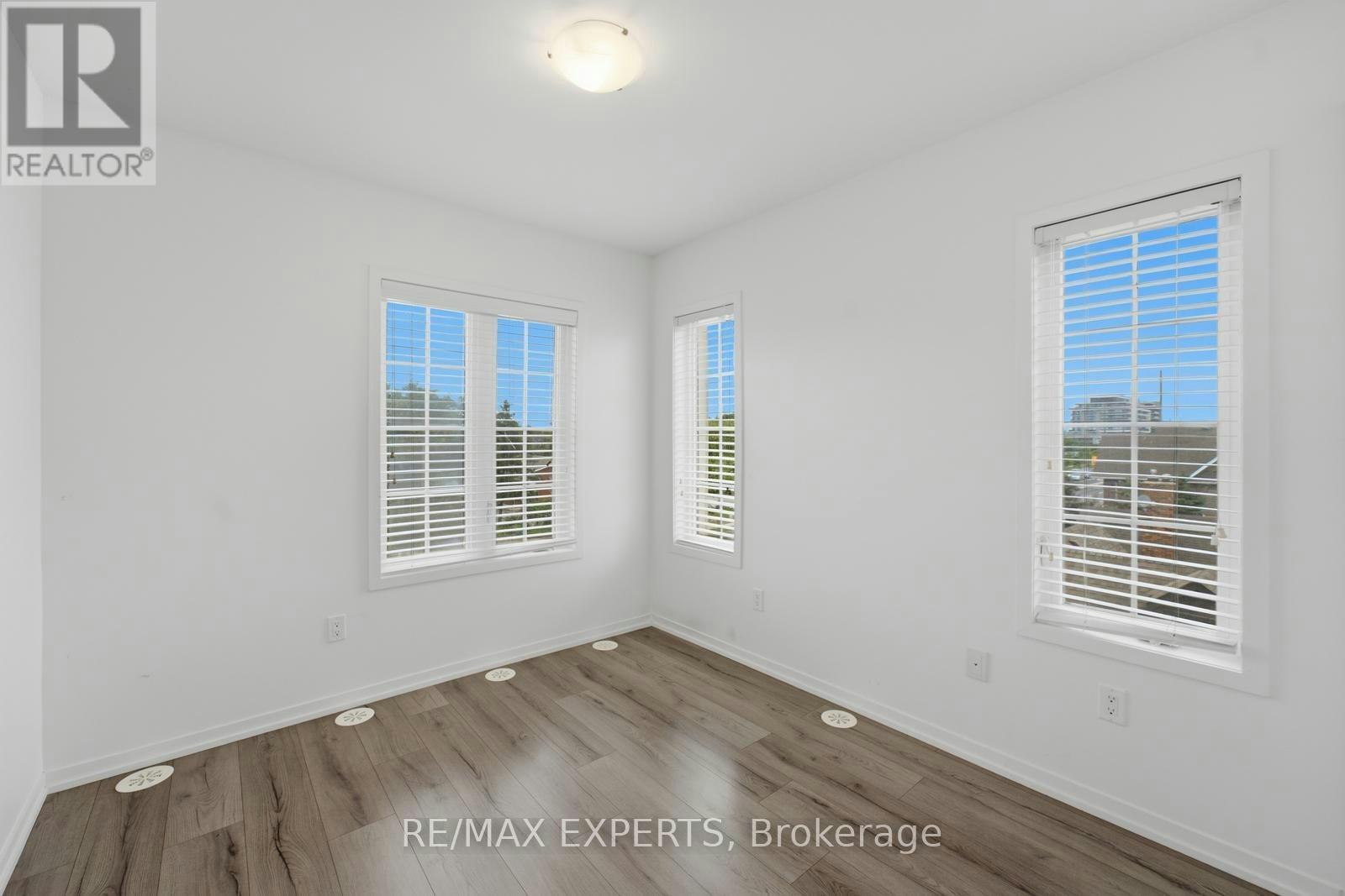 E09-26 Bruce Street, Vaughan, ON, L4L 1J4 - 20