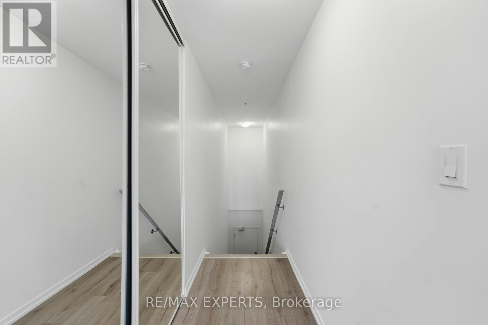 E09-26 Bruce Street, Vaughan, ON, L4L 1J4 - 5