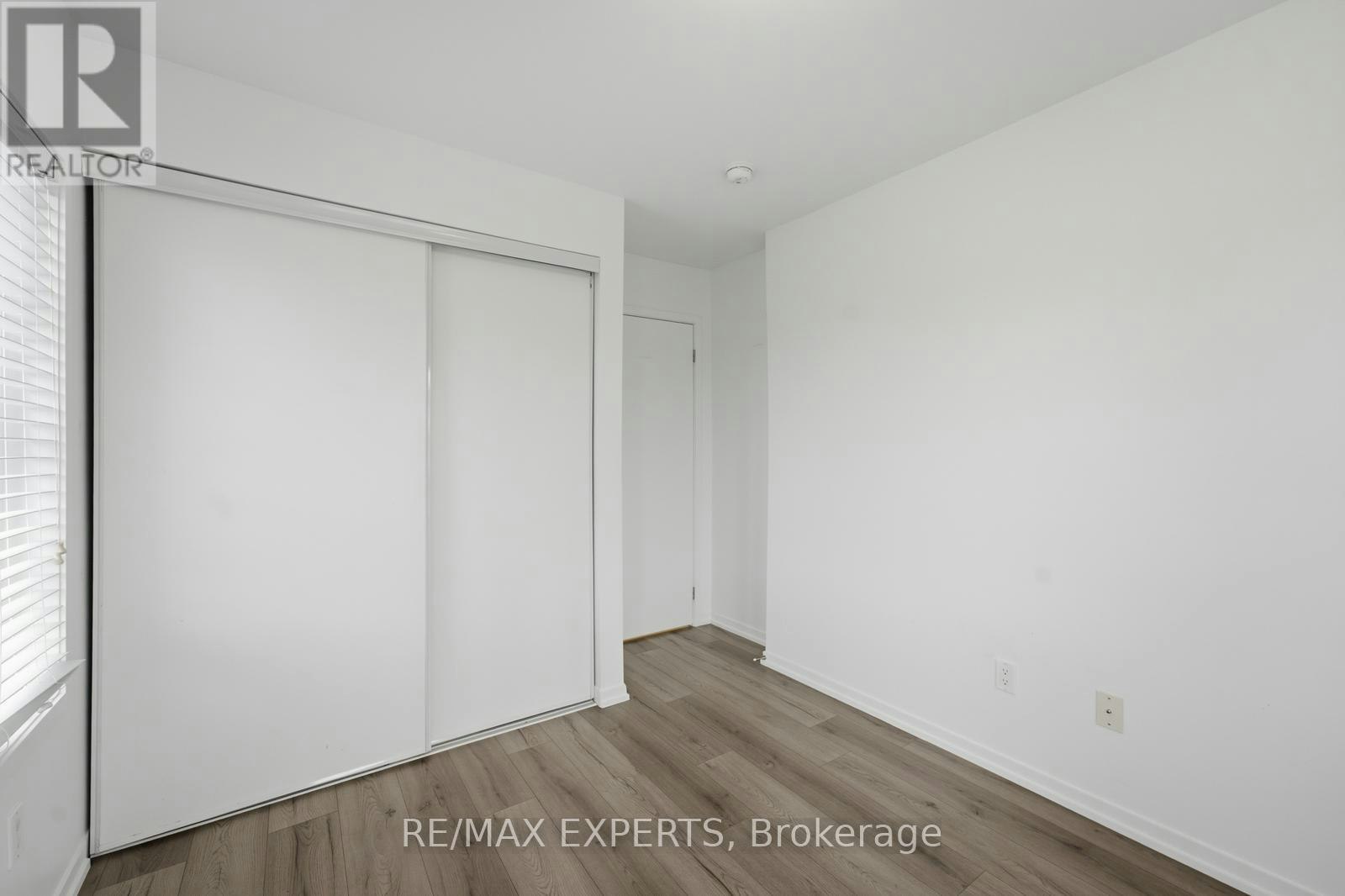 E09-26 Bruce Street, Vaughan, ON, L4L 1J4 - 21