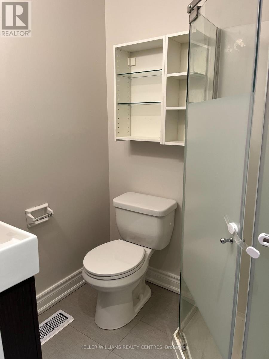 UPPER-211 Silverbirch Drive, Newmarket, ON, L3Y 2Z6 - 10