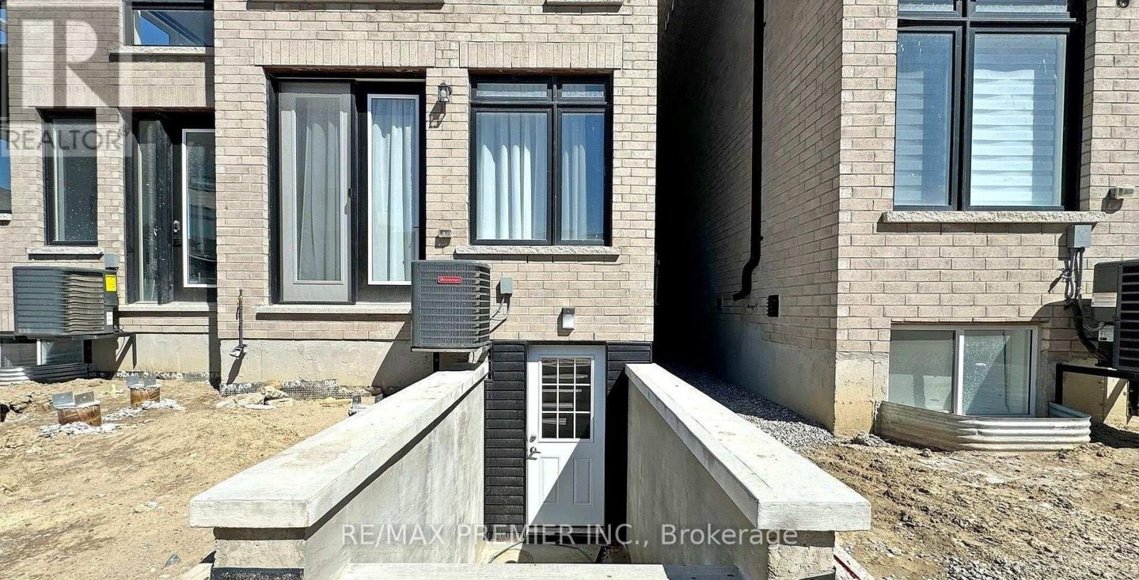 LOWER-208 Mcroberts Avenue W, Toronto, ON, M6E 4P5 - 17