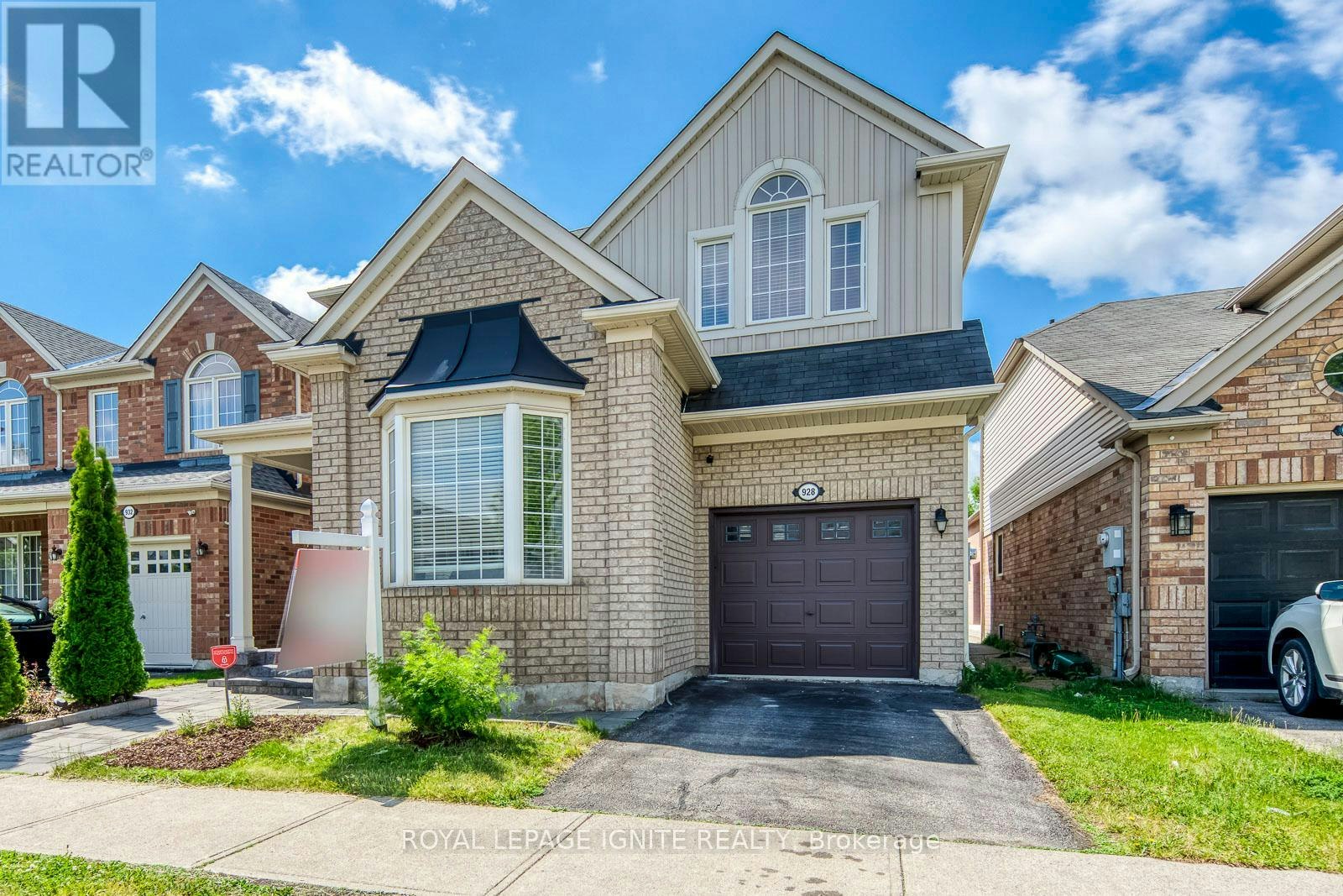 928 Philbrook Drive, Milton, ON, L9T 0L3 - 2