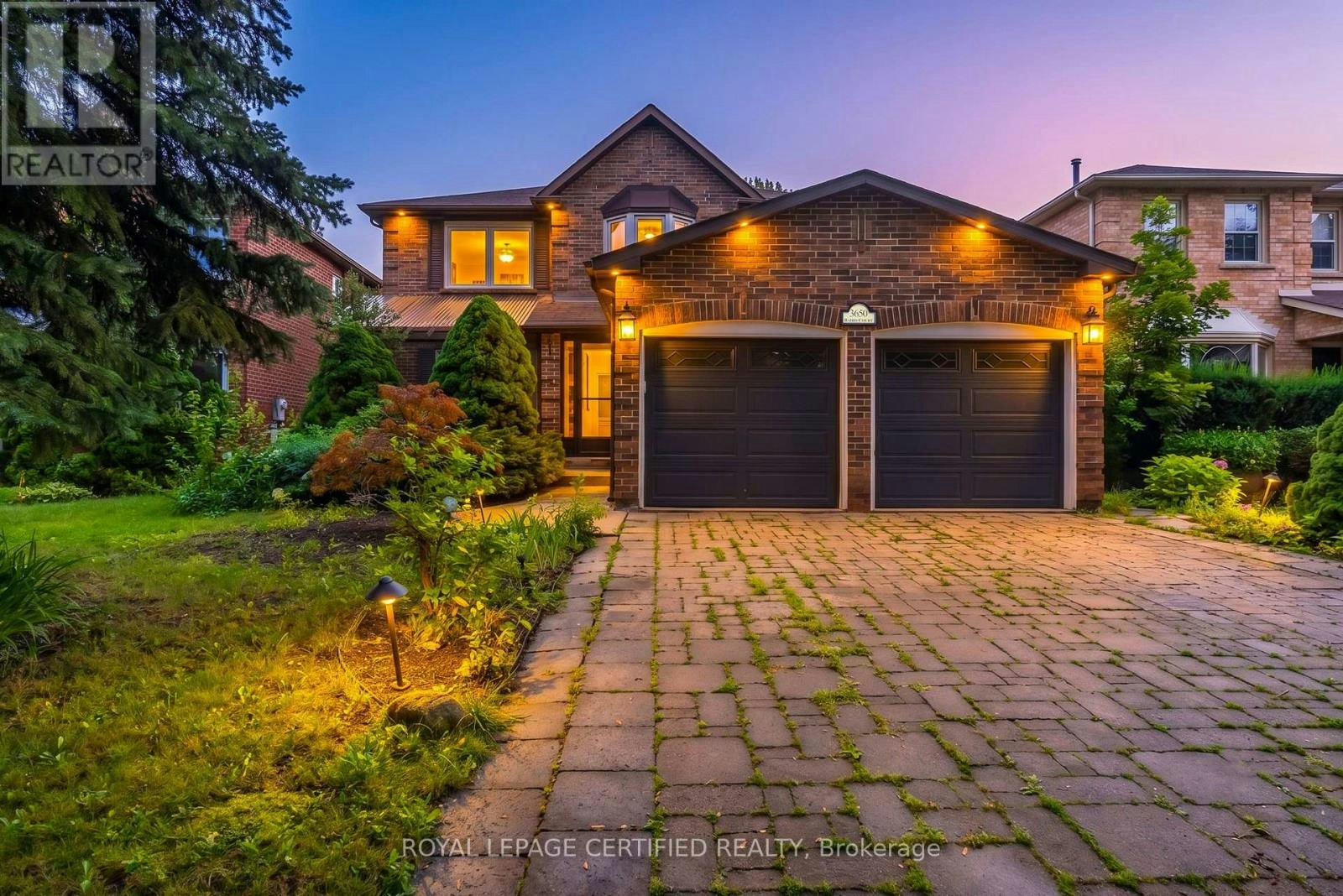 3650 Baird Court, Mississauga, ON, L5L 4T4