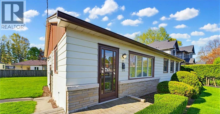 10 Oakley Court, Hamilton, ON, L9G 1T5 - 3