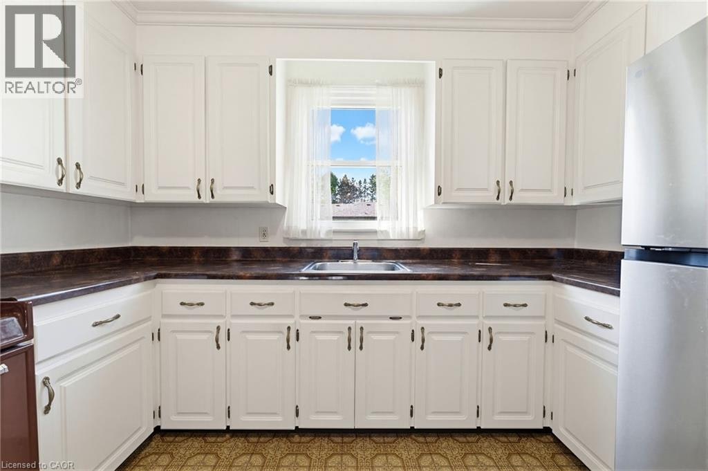 10 Oakley Court, Hamilton, ON, L9G 1T5 - 6