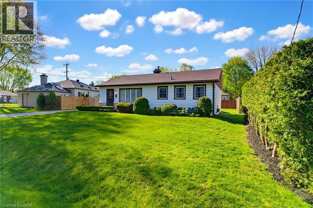 10 Oakley Court, Hamilton, ON, L9G 1T5 - 2
