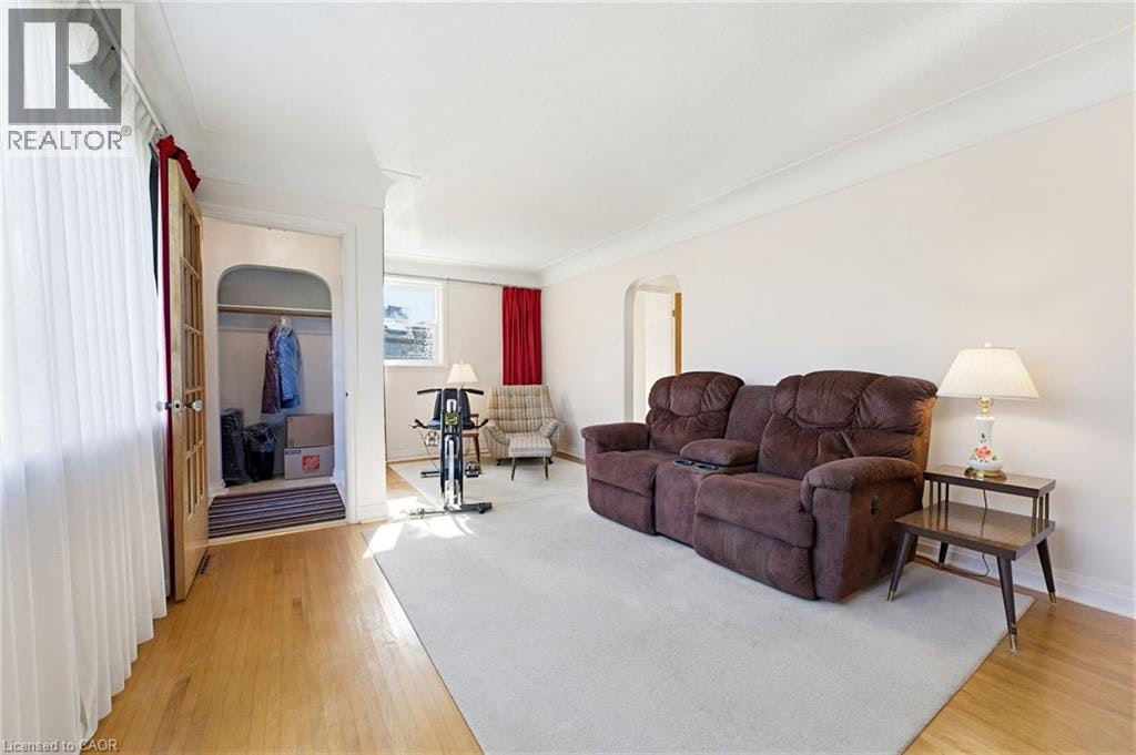 10 Oakley Court, Hamilton, ON, L9G 1T5 - 4