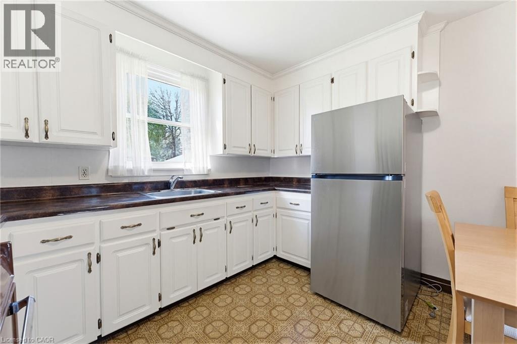 10 Oakley Court, Hamilton, ON, L9G 1T5 - 7