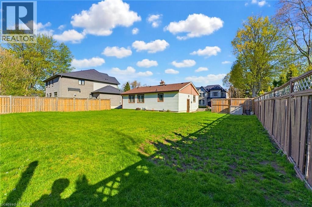 10 Oakley Court, Hamilton, ON, L9G 1T5 - 15