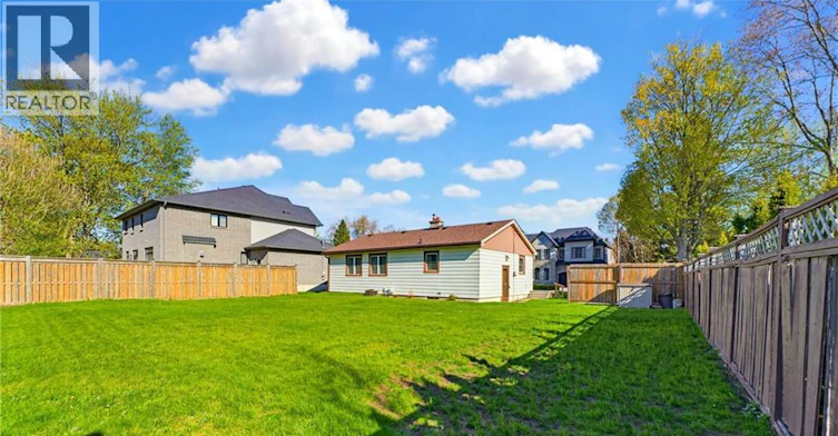 10 Oakley Court, Hamilton, ON, L9G 1T5 - 15