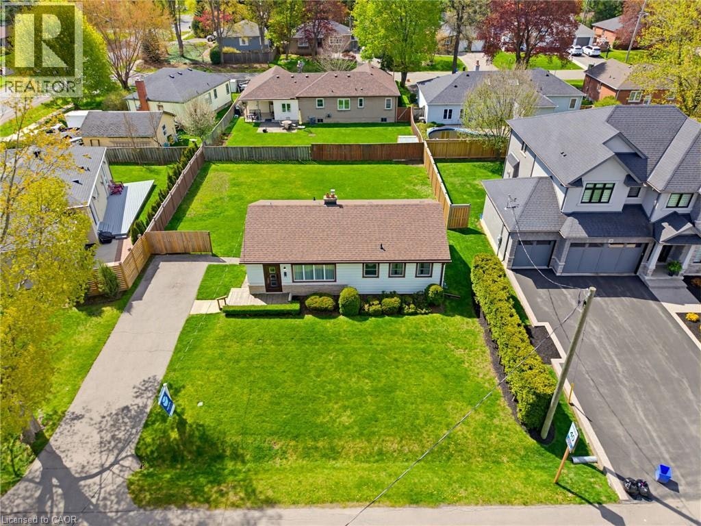 10 Oakley Court, Hamilton, ON, L9G 1T5 - 16