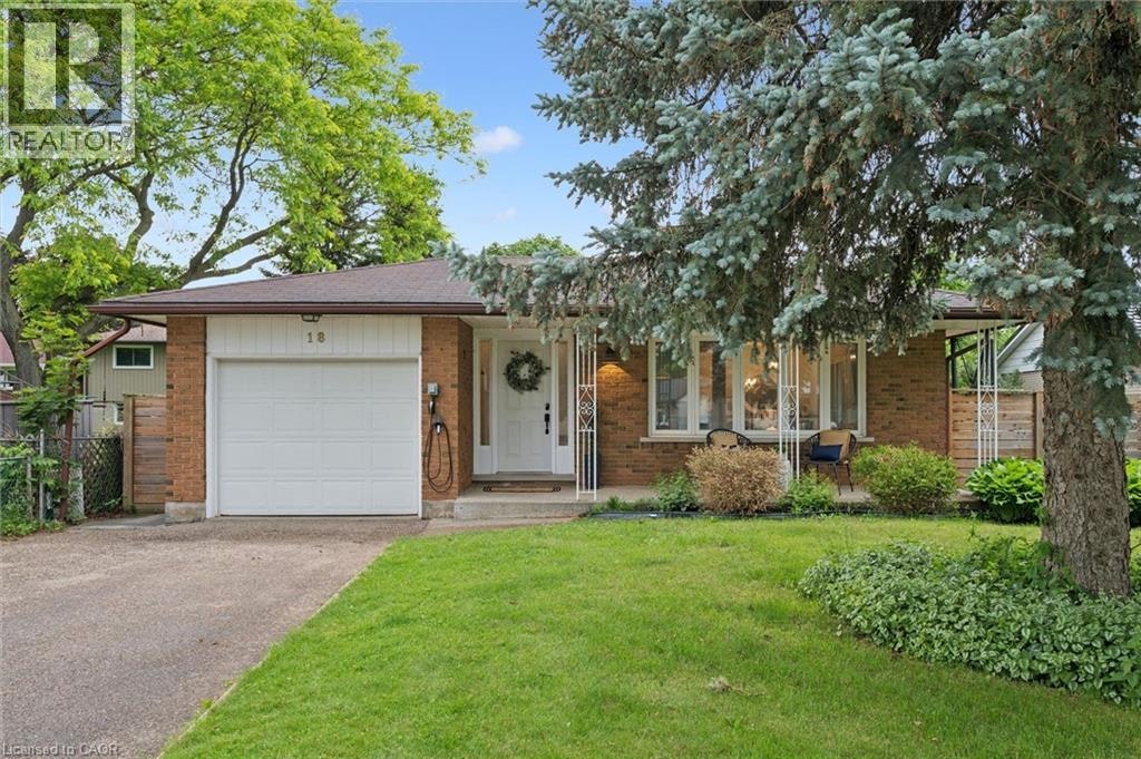 18 Jasper Court, Kitchener, ON, N2E 1C6