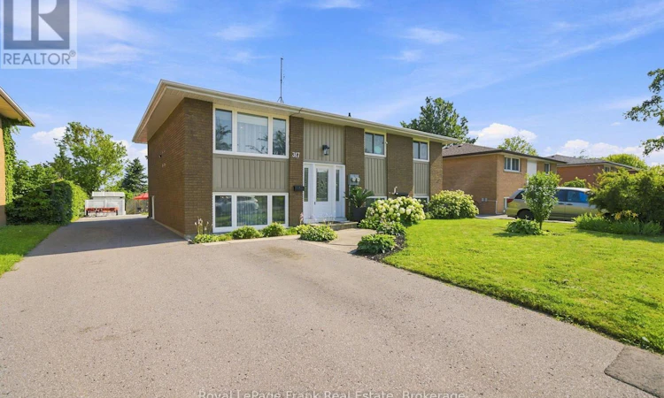317 Dwight Avenue