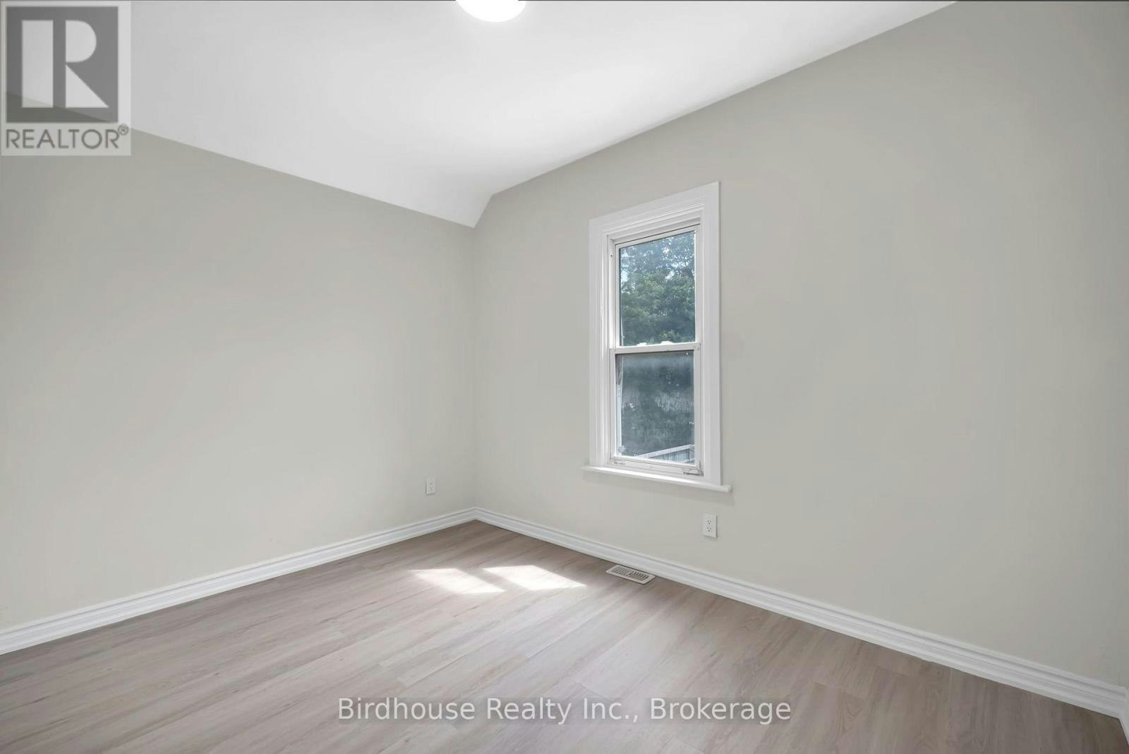 C-108 Lindsay Street S, Kawartha Lakes, ON, K9V 2M6 - 11